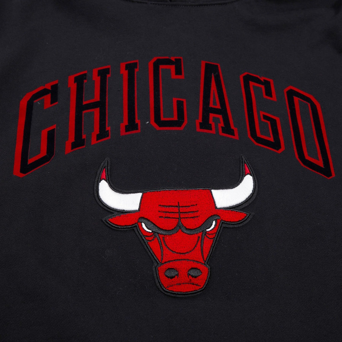 Mens Chicago Bulls Classic Black Pull Over Hoodie