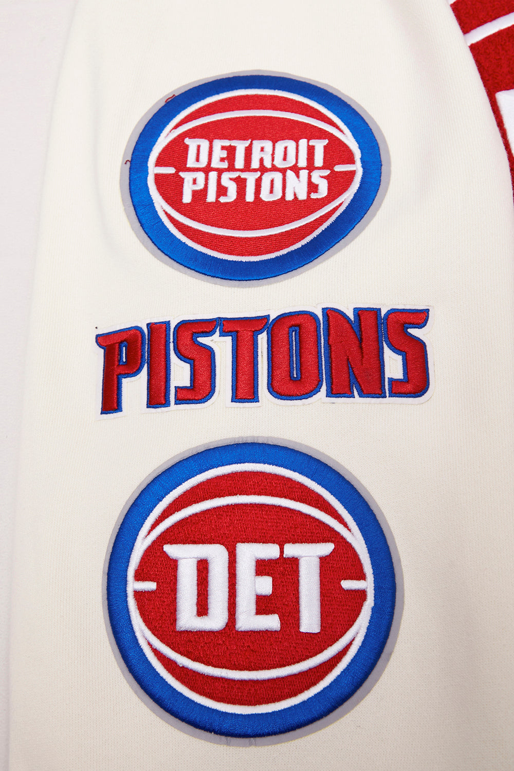 NBA Detroit Pistons Classic Mens PO Hoodie (Eggshell)